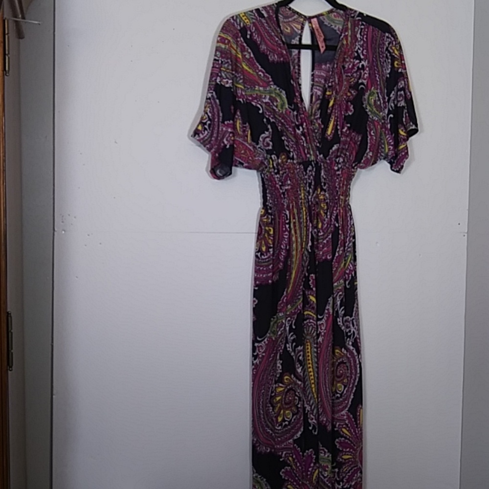 MAGIC PAISLEY PRINT MAXI DRESS SIZE..MEDIUM